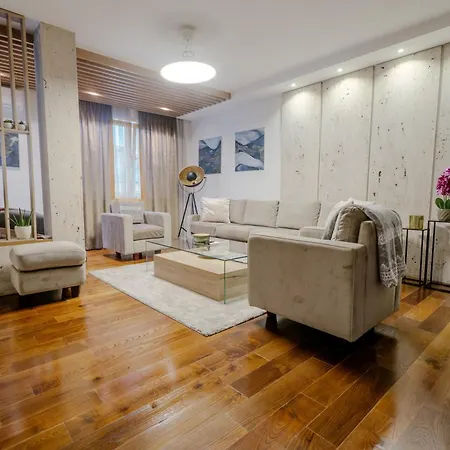 Maison Prive Luxury Penthouse Apartment
