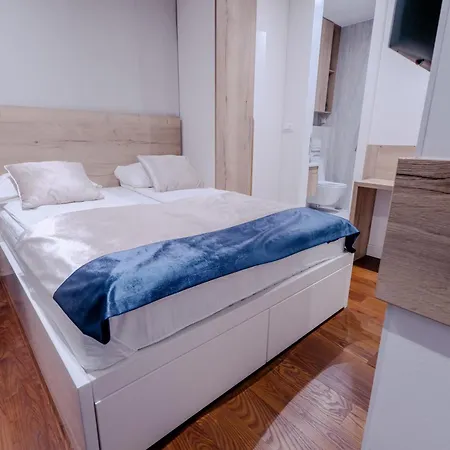 Maison Prive Luxury Penthouse *