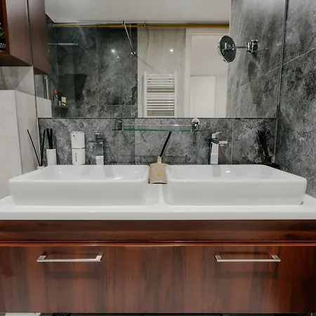 Maison Prive Luxury Penthouse Apartment