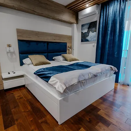Maison Prive Luxury Penthouse 아파트 *
