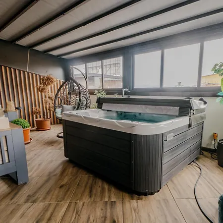 Maison Prive Luxury Penthouse 아파트 사라예보