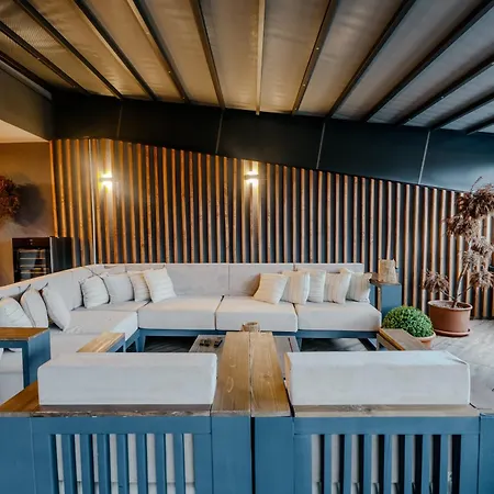 Maison Prive Luxury Penthouse Apartment *