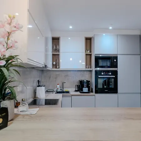 Maison Prive Luxury Penthouse