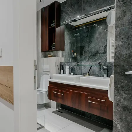 Maison Prive Luxury Penthouse 아파트 사라예보